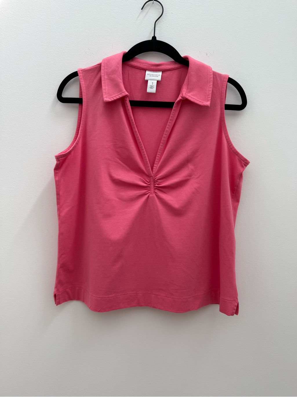 Weekends By Chicoâs Pink V-Neck Ruched Polo Top, M